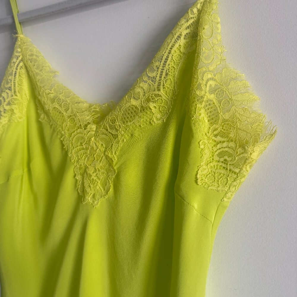 Gold Hawk Coco Lace Silk Cami Lime NWT, Size M - Picture 8 of 16